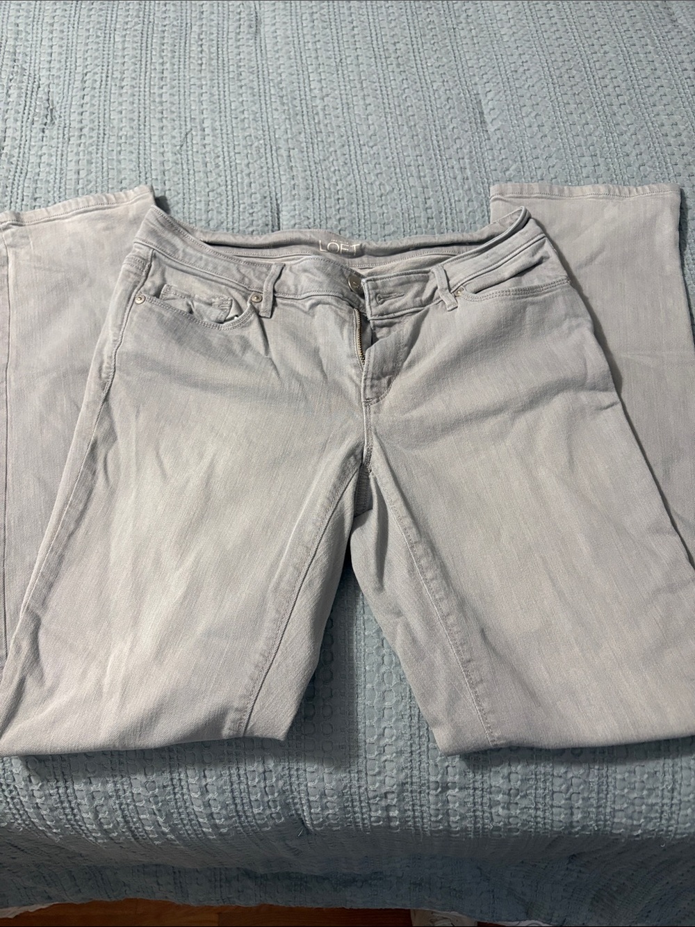 LOFT Pale Gray Curvy Straight Jeans